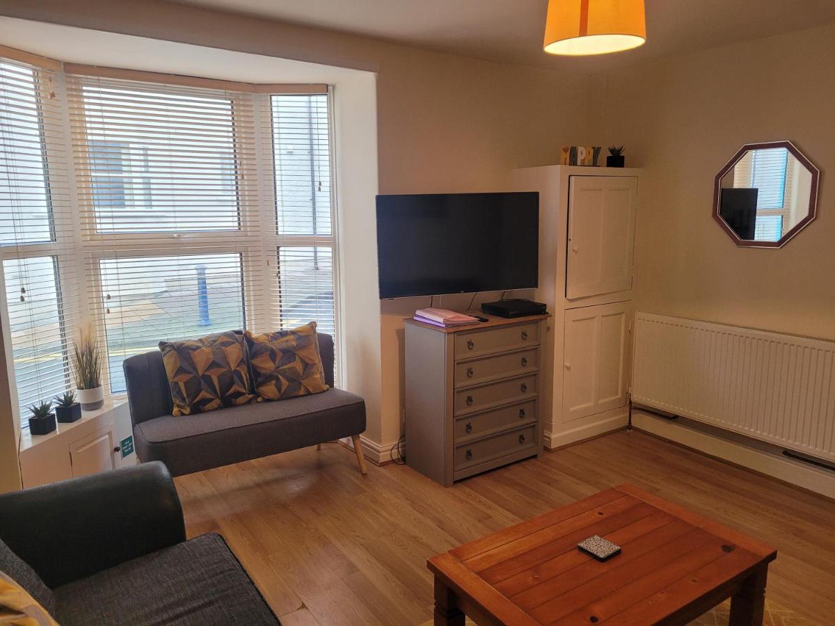 אבריסטוויט Large 5 Bed Town-Centre Home Close To The Beach, Sleeps 9 מראה חיצוני תמונה