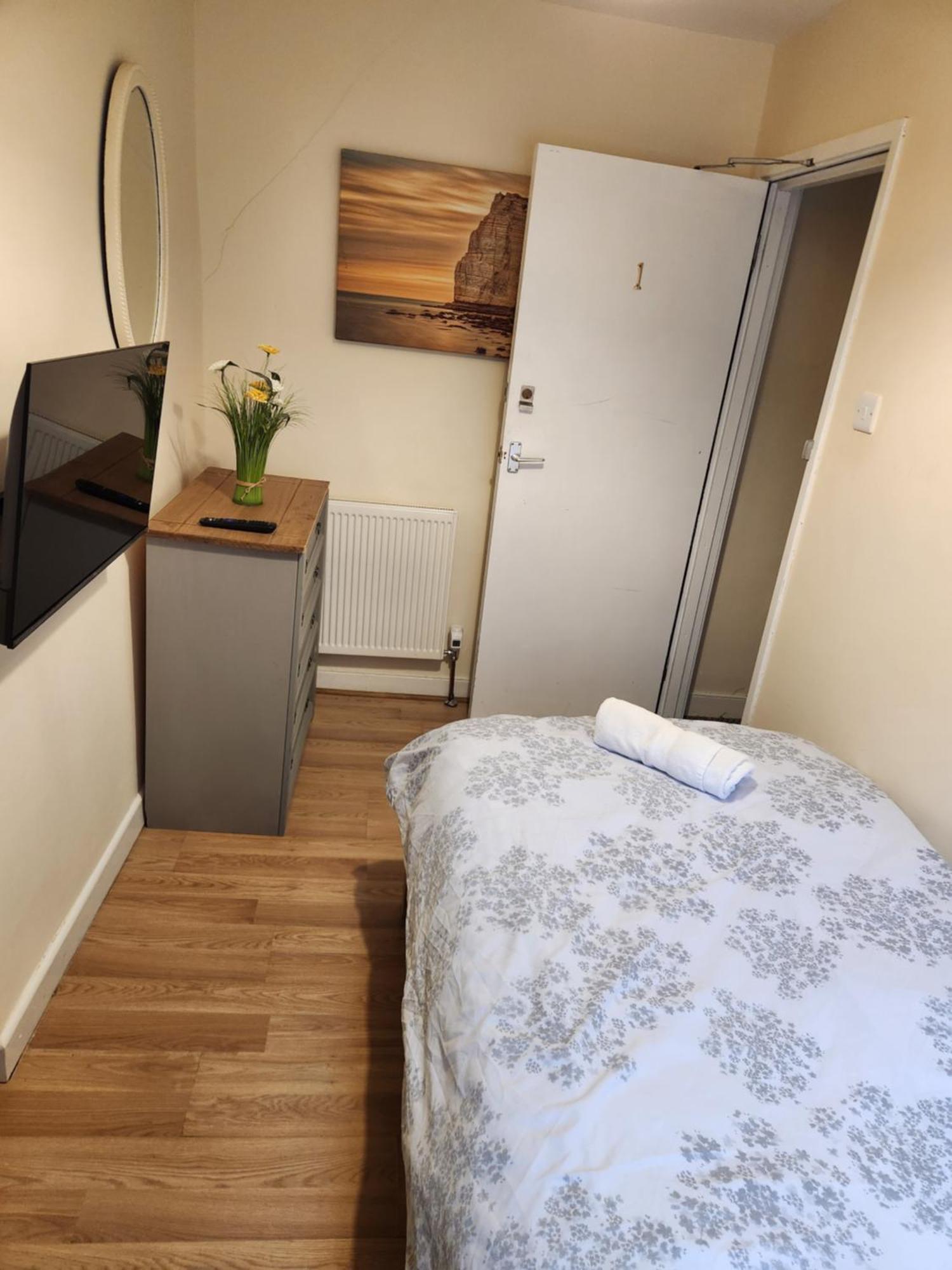 אבריסטוויט Large 5 Bed Town-Centre Home Close To The Beach, Sleeps 9 מראה חיצוני תמונה